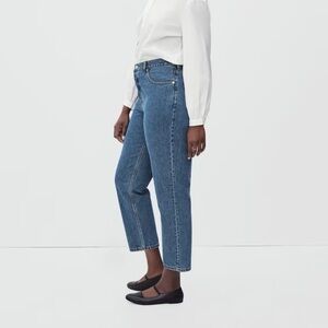 EVERLANE: The 90s Cheeky Hourglass Jean - Medium Blue Wash | Size 26 - SOLD OUT